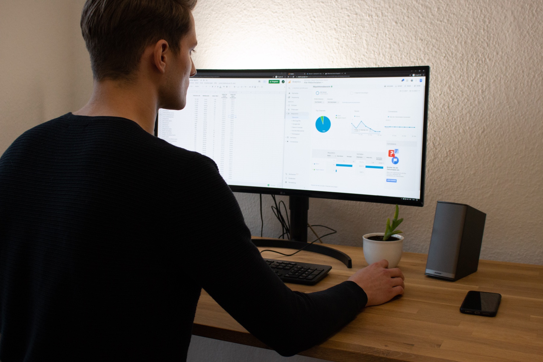 Jeremias Arlt bei der Arbeit am Google Ads Konto